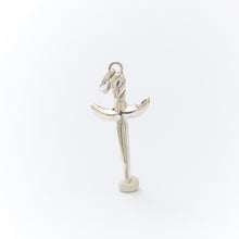 Lade das Bild in den Galerie-Viewer, Dagger Pendant