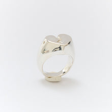 Lade das Bild in den Galerie-Viewer, Chunky Heart Ring