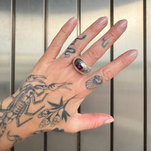 Lade das Bild in den Galerie-Viewer, Curvy Turmalin Ring