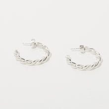 Lade das Bild in den Galerie-Viewer, Twisted Hoop Earrings