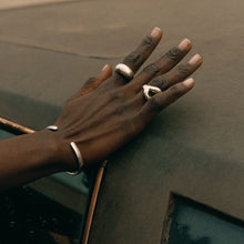 Lade das Bild in den Galerie-Viewer, Curvy Ring