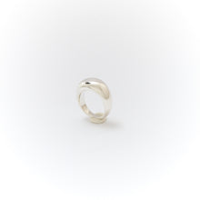 Lade das Bild in den Galerie-Viewer, Curvy Ring
