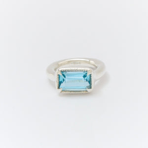 Claw Topaz Ring