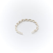 Lade das Bild in den Galerie-Viewer, Twisted Silver Bracelet
